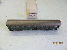 N - Fleischmann 8127 - Illuminated Center Door Passenger/Baggage Car - LNIB