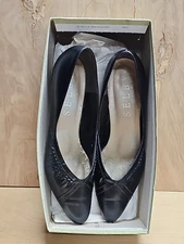 Selby Black Leather Pumps Shoes Women's Vintage 1980's Size 8.5 Narrow