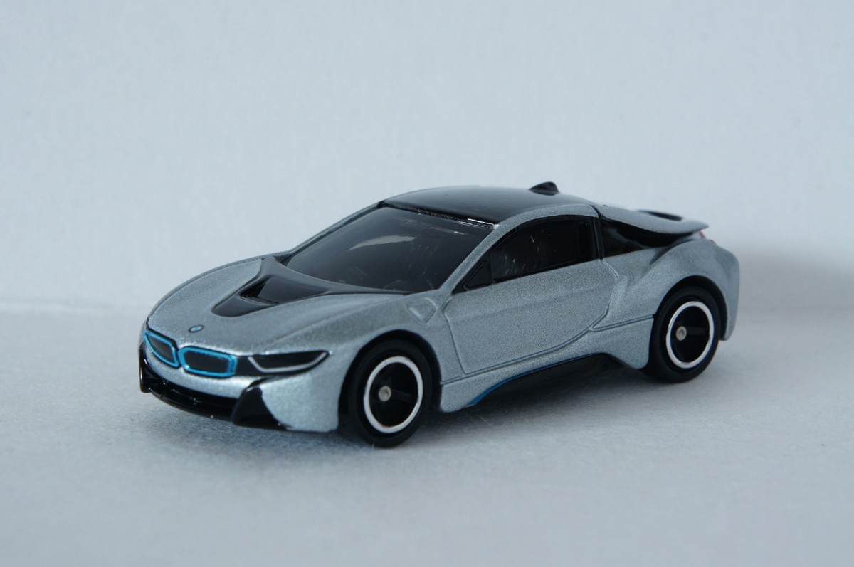 TOMICA ~ No.17 BMW i8 ~ 1/61  | eBay