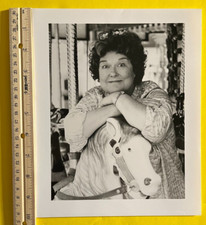 THE DUKES OF HAZZARD * PEGGY REA - LULU HOGG * 8X10 PHOTO