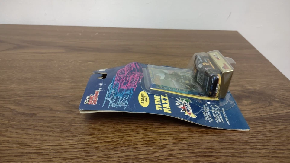 1994 Racing Champions To The Maxx Series 1 Rusty Wallace #2 Ford - DAMAGE N23 - Imagem 3 de 4