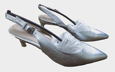 27 Edit Naturalizer Elegant Felicia Silver Leather Slingback 2.5" Heels Pumps 7