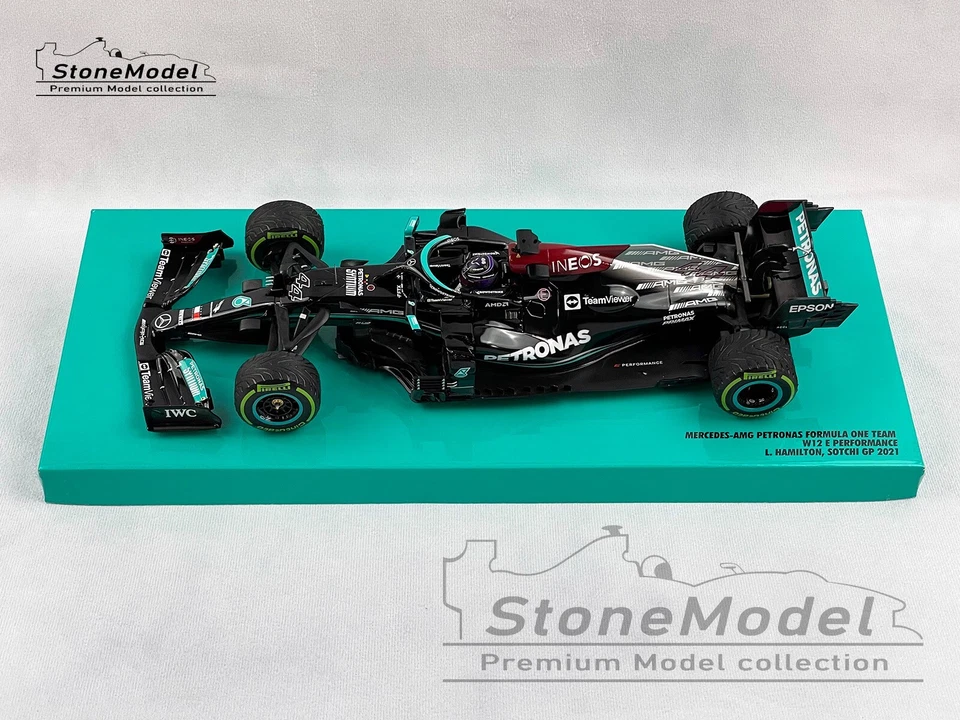 Mercedes F1 W12 Lewis Hamilton Russia 100th GP Win 2021 1:18 Minichamps Gift Box - Image 2 of 4