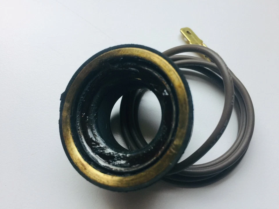 1941 1942 1946 Chevy GMC Trucks mastro de direção superior bucha rolamento com fio  - Imagem 2 de 3