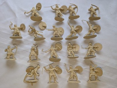 CONTE VIKINGS FIGURES SET Tan Plastic @1/32 18 FIGURES (bag 3)