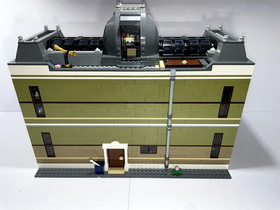 LEGO Icons 10326 Natural History Museum Modular Building Loose Complete Clean 