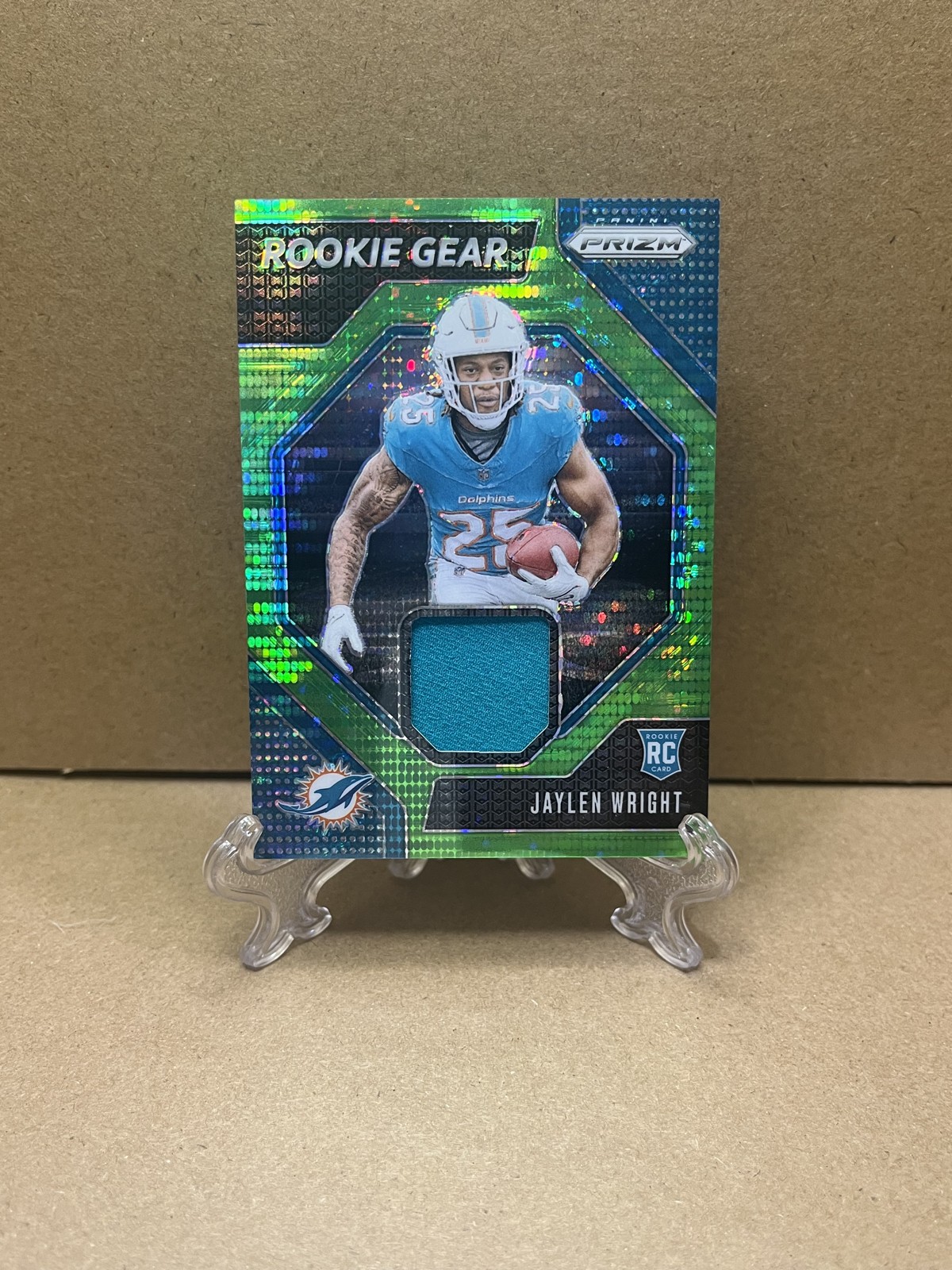 2024 Panini Prizm - Rookie Gear Jaylen Wright #RG-JWT Neon Green Pulsar Prizm