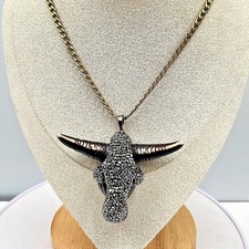 VTG Gold Tone Modern Western Bull Skull Rhinestone Pendant Necklace Curb Chain