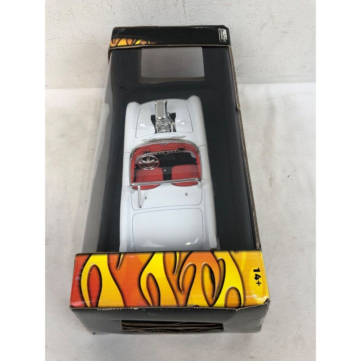大幅値下げ1:18ミニカー☆1953 Corvette ヤンキース特別版 1:18ミニカー☆1953 Corvette ヤンキース特別版 - メルカリ