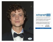 Douglas Smith "Big Little Lies" AUTOGRAPH Signed 8x10 Photo ACOA