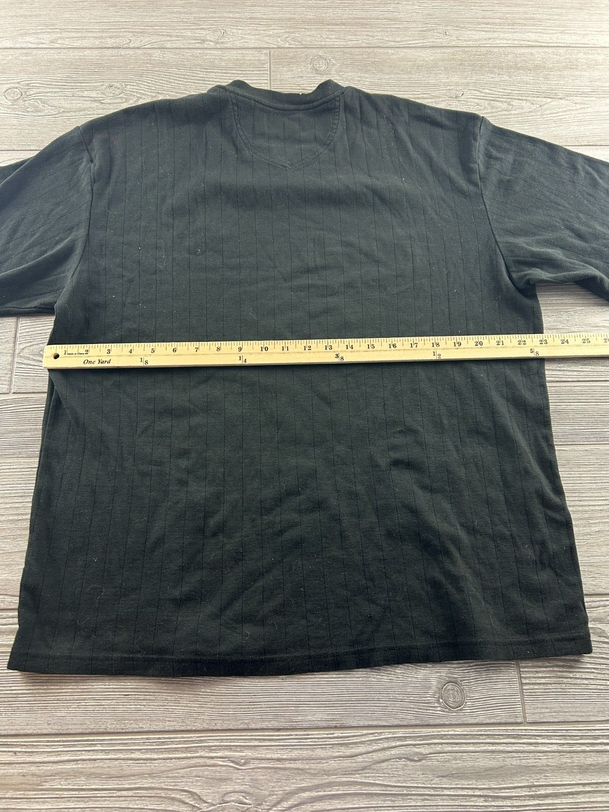 Camicia uomo scollo a V manica corta a costine marca Fila Taglia Large nera leggera