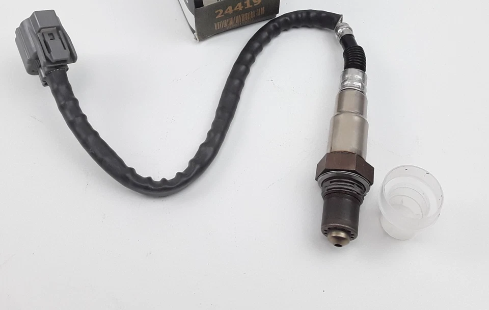 Oxygen sensor fits Honda Odyssey 1999 - 2001 and Prelude 1992 - 1996. - Image 2 of 4