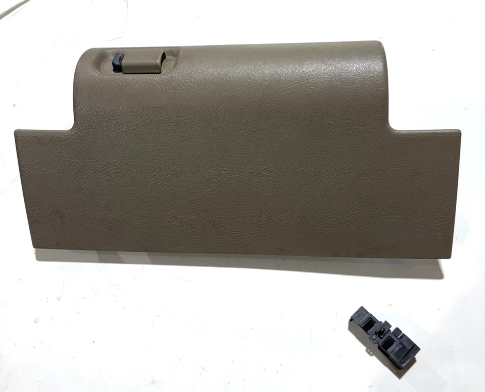 1988-1994 Chevrolet (GMC) C/K 1500 porta-luvas com suporte (C2500, K3500) - Imagem 4 de 4