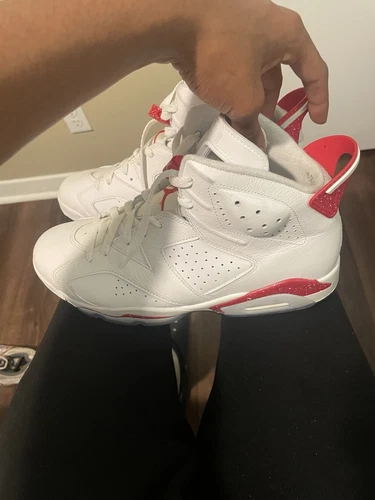 Jordan 6 “Red Oreo”