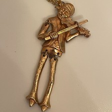 Vintage Gold Tone Music Man Play the Violin Articulating Pendant Necklace