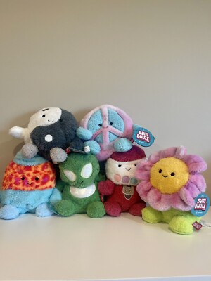 Discover the New Friends BumBumz from Jazwares | TikTok New Friends Bum Bumz Set main image 1