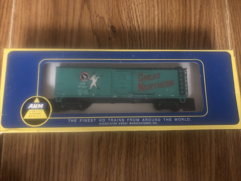 HO AHM Great Northern box car, Glacier Green Rocky Mountain Goat GN 27024, KD's