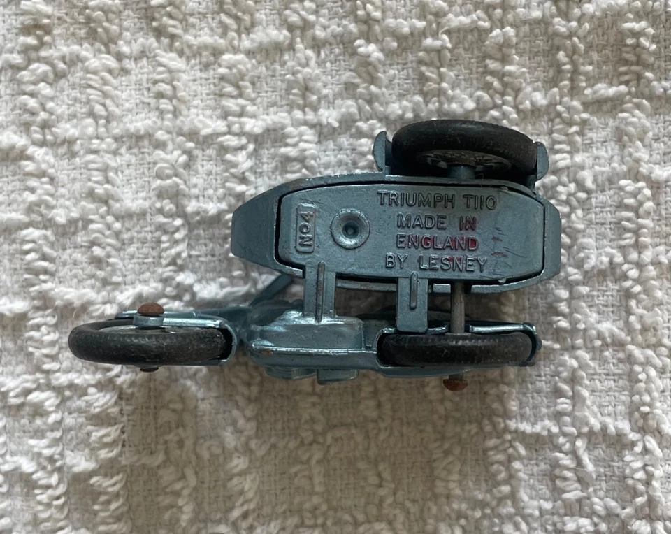 Vintage Matchbox Series Lesney No. 4 Triumph T110 Motorcycle Made in England - Image 2 of 4