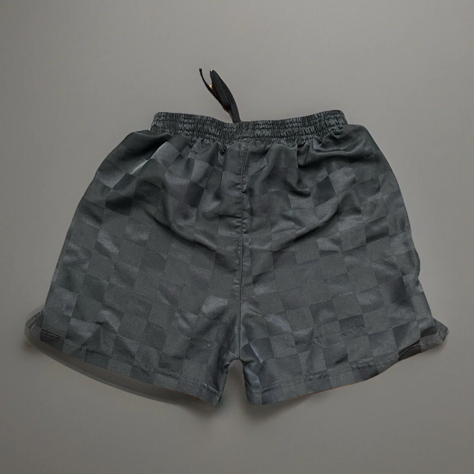 VINTAGE Umbro Dark Navy Blue Soccer Shorts Youth Size Medium Checkered - Image 2 of 3