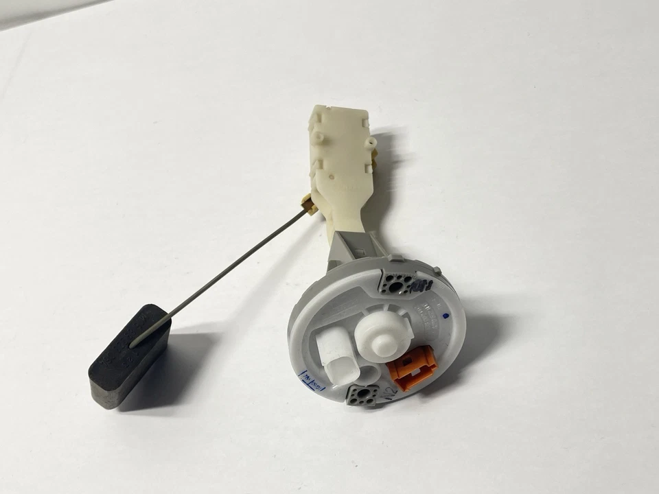 01-04 Mercedes R170 SLK230 SLK320  Fuel Gas Tank Sending Level Sensor OEM - Image 3 of 4