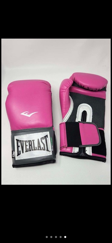 EVERLAST BOXING GLOVES Ladies Pink Pro Style Training Gloves 12 oz