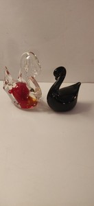 Glass Swan Pair