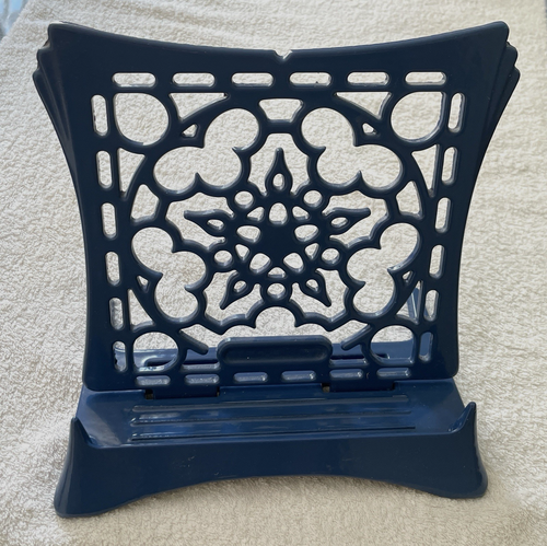 LE CREUSET Cast Iron Cookbook Stand ~ Blue