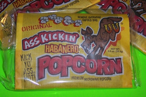 HABANERO MICROWAVE POPCORN 3 X 3.5 OZ. BAGS- ASS KICKIN' HOT & GOOD, BEST SELLER - Picture 2 of 4