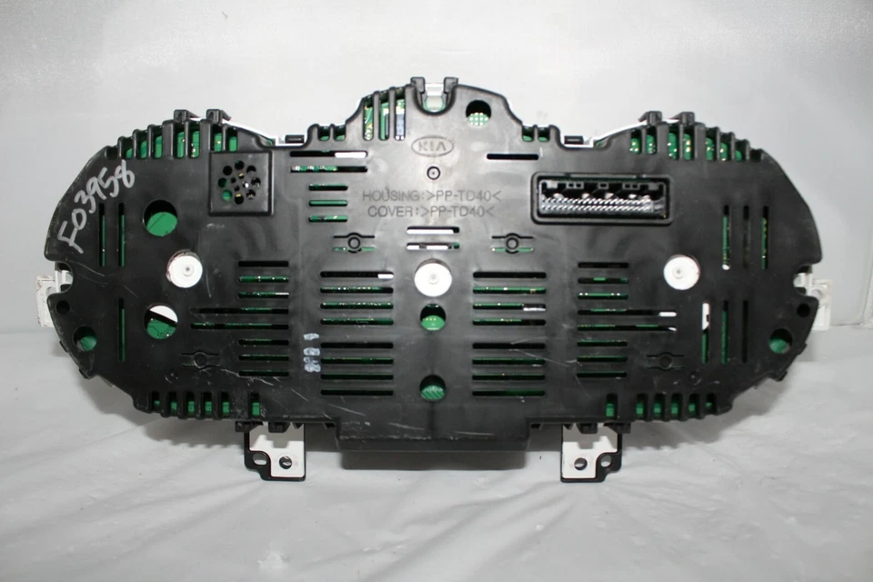 Speedometer Instrument Cluster Dash Panel Gauges 2012 - 2014 Kia Rio 9,993 Miles - Image 4 of 4