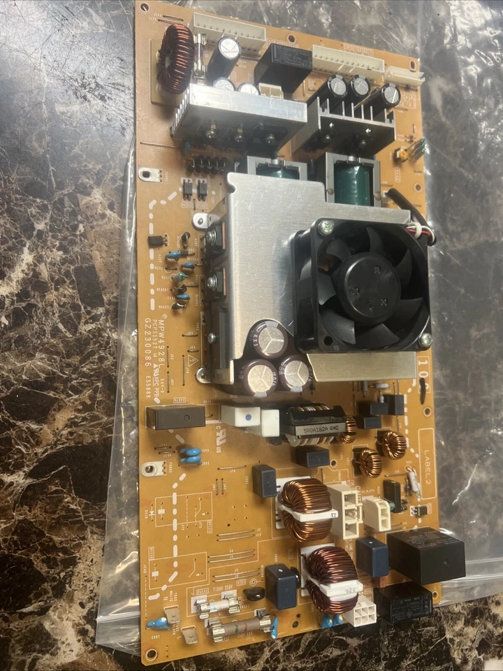 Fuente de alimentación para impresora láser de grupo de trabajo Ricoh SP C440DN, SP C430DN COLOR Foto 2 de 4