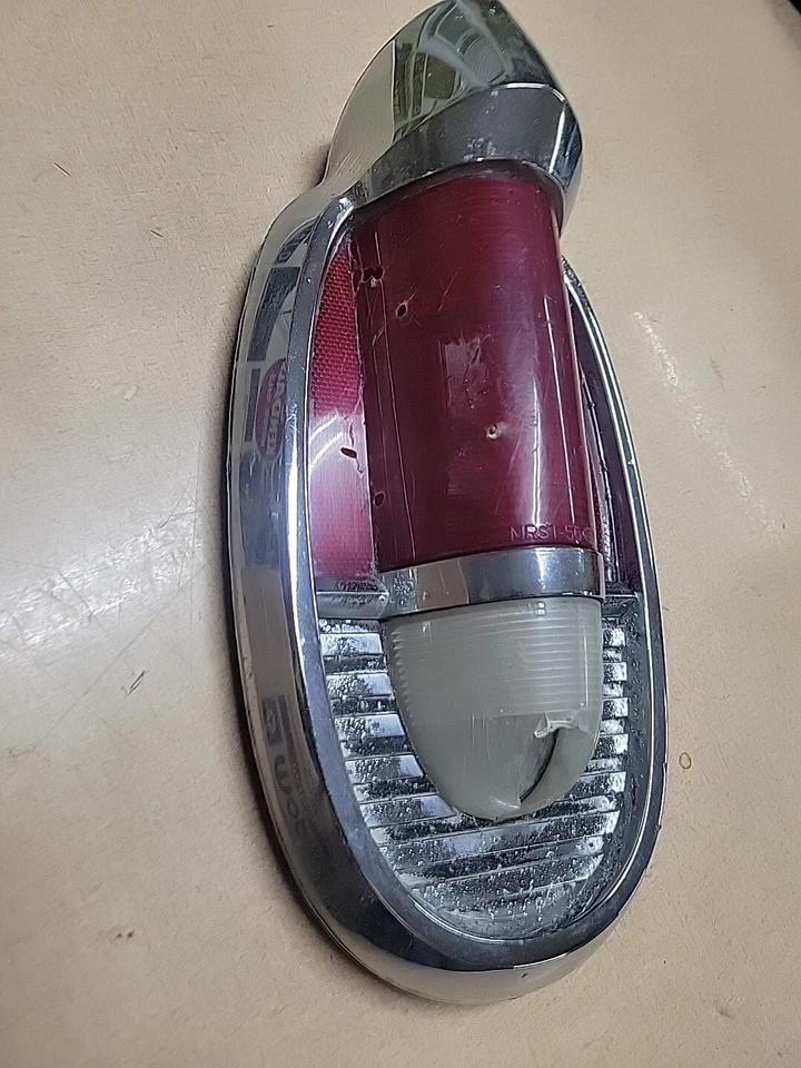 原始设备制造商福特 1956 年水星尾灯总成镜头外壳蒙特利蒙特克莱尔 — 第 2/4 张图片