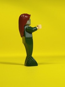 Lego Harry Potter #4762 Mermaid Merperson Red Hair minifigure 2005
