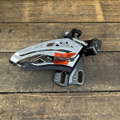 Shimano Deore XT FD-M8020-E Front Derailleur Bottom Bracket E-Type