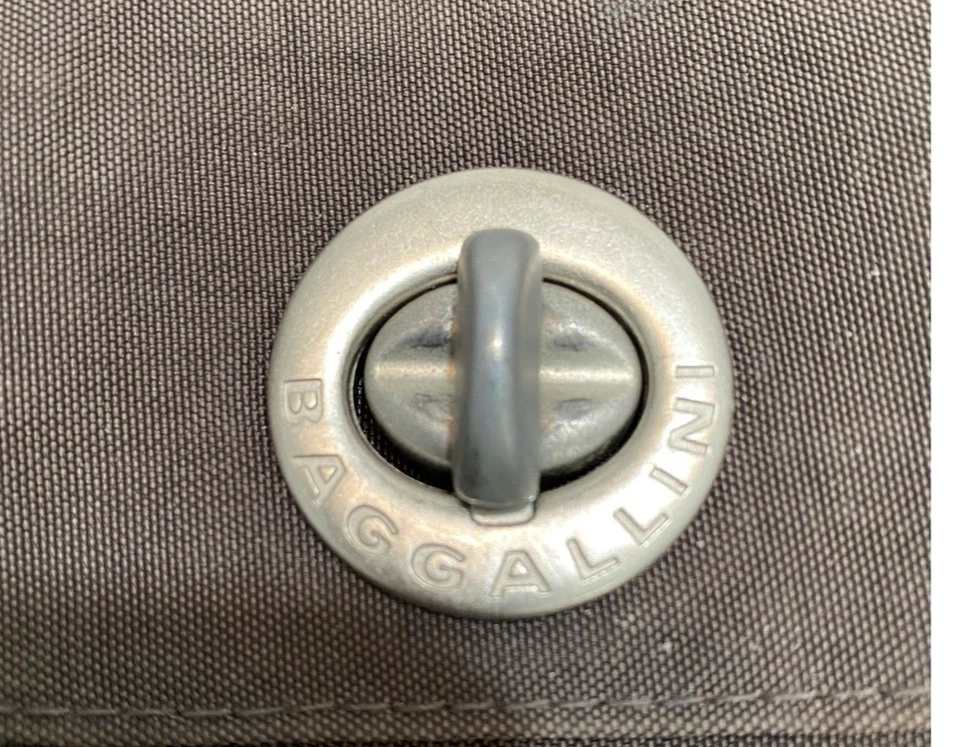 Baggallini Sydney Travel Organizer Brown Canvas Shoulder/Crossbody Bag - Image 3 of 4