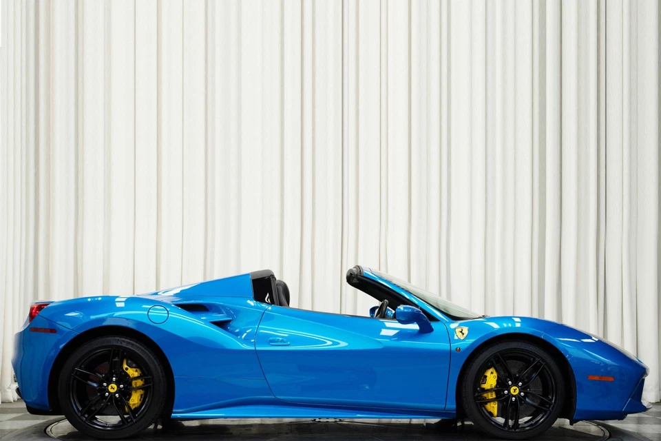 2017 Ferrari 488 Spider - Image 2 of 4