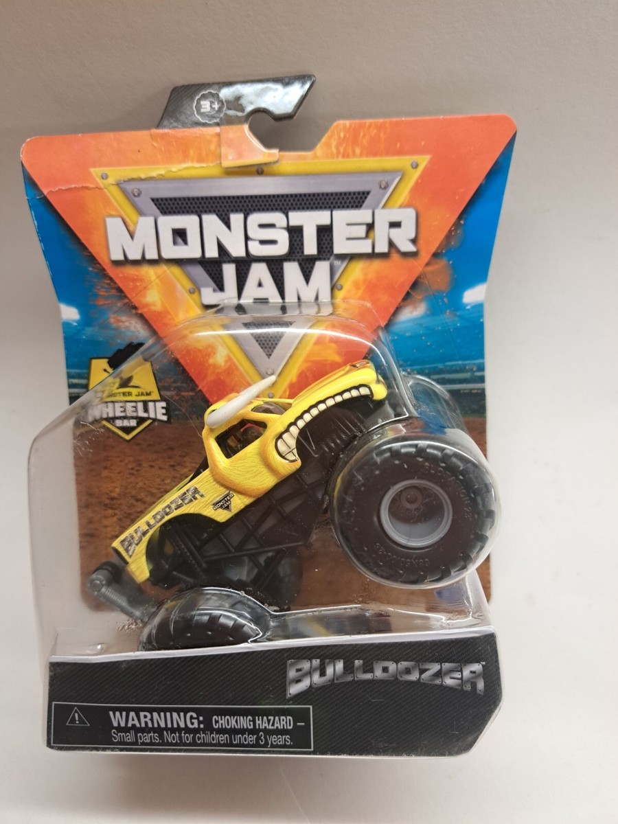 BULLDOZER Monster Jam 1:64 Series 17 Retro Rebels Floatation Tires Guy Wood