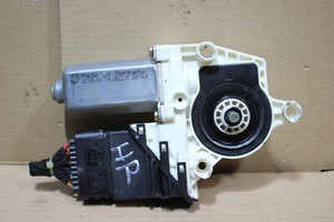 Fensterhebermotor hinten rechts 1J4959812C / 101428202 VW Golf IV Bj,00