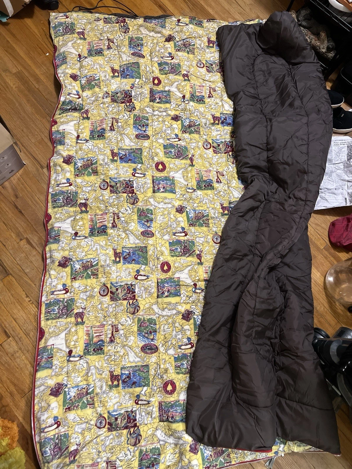 VTG Sleeping Bag Brown Exterior Colorful Map Print Interior Retro Camping Gear