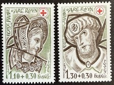 France 1969 Red Cross Jeanne d’Arc Rouen 1.10+0.30 & 1.30+0.30 MNH Pair