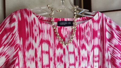 New w/tags JONES NEW YORK Pink White Stretch Cotton  T Shirt, Sz: M