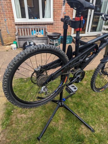 downhill mountain bike - Picture 3 of 13
