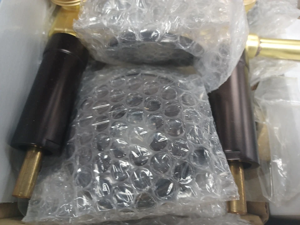 Grifo para bañera y ducha Kingston Latón KB235, bronce frotado con aceite Foto 2 de 4