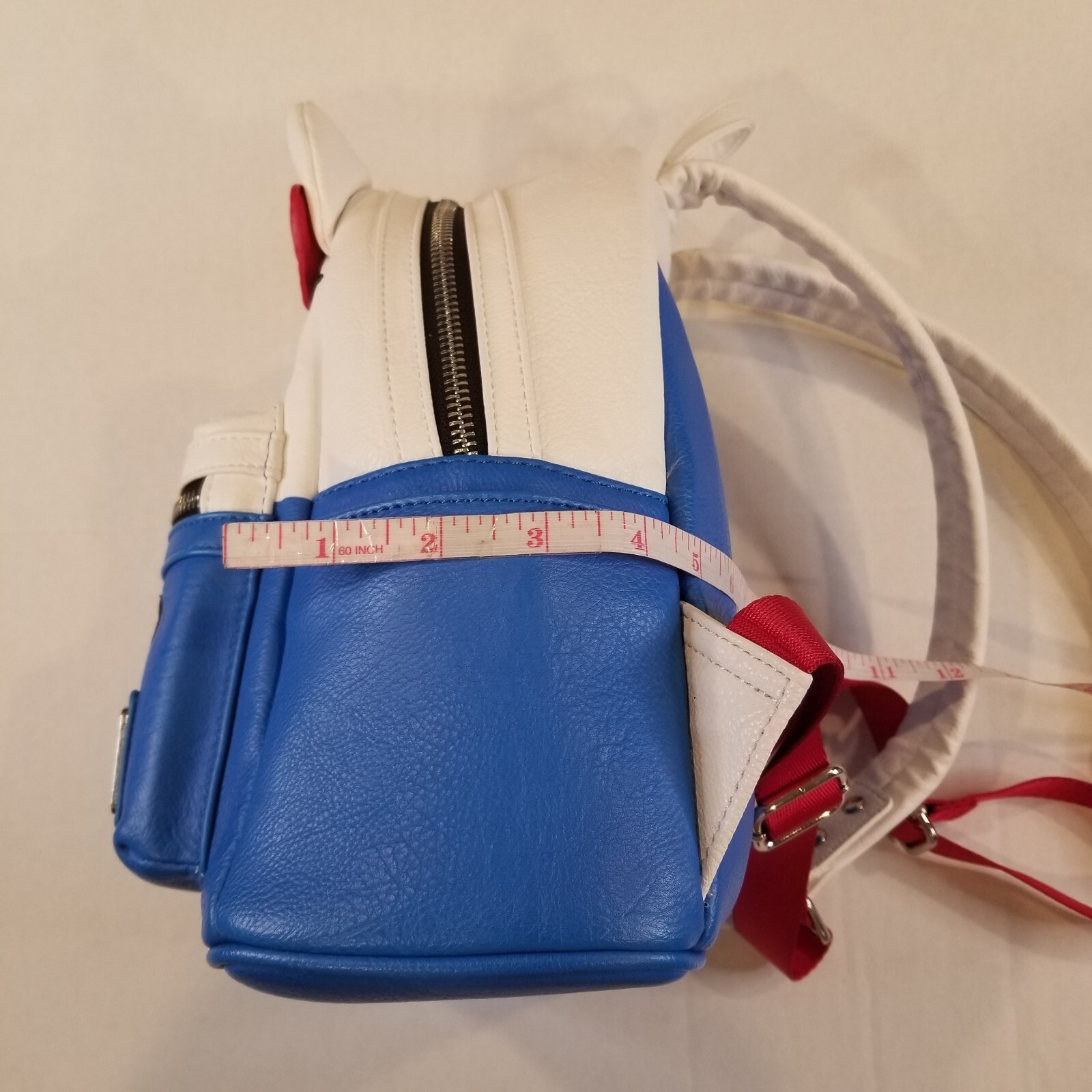 Hello Kitty Loungefly Backpack Universal Studios … - image 12