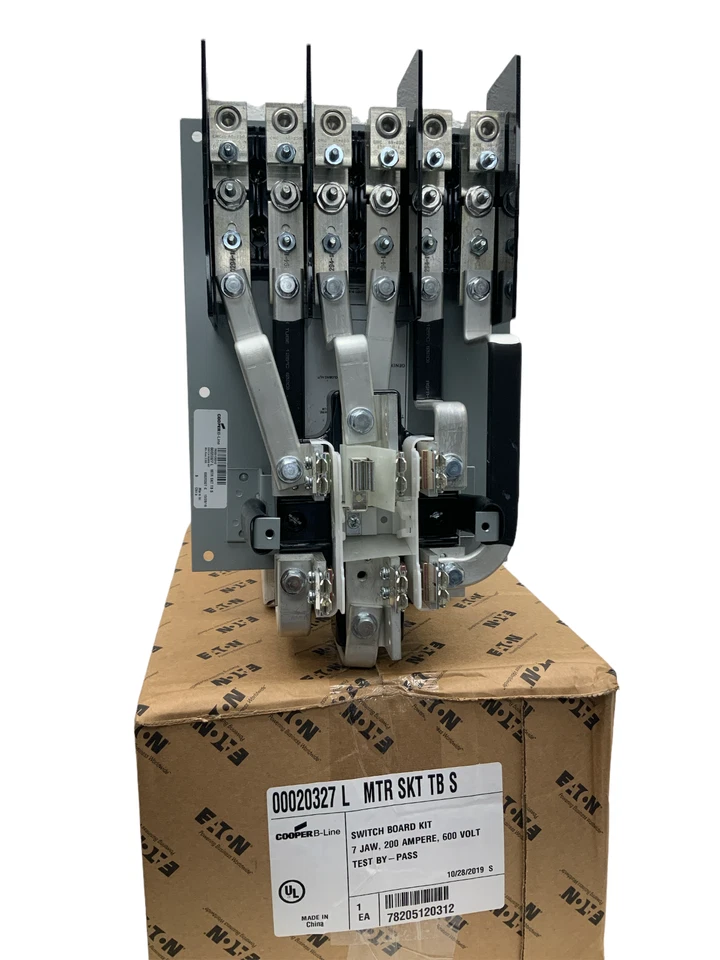 EATON COOPER B-LINE 20327L, 7 JAW, 200A, 600V, 3 PHASE, SWITCH BOARD KIT MTR SKT