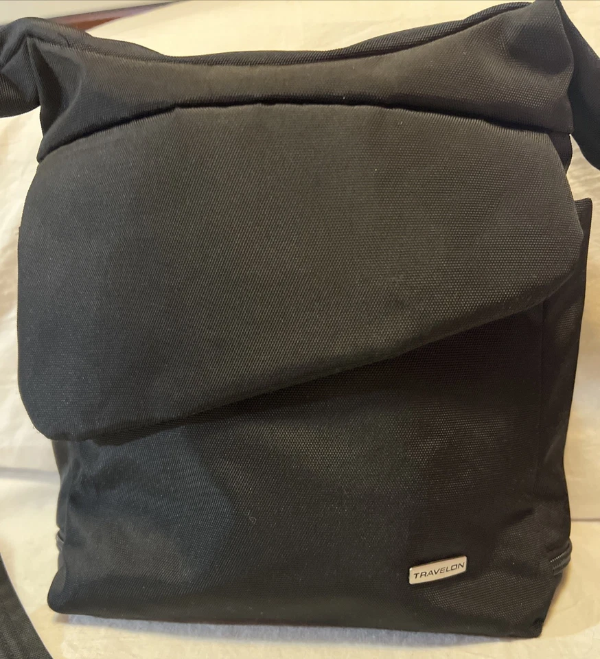 Travelon Bolso Mensajero Clásico Antirrobo, Medianoche Muchos Bolsillos Foto 2 de 4