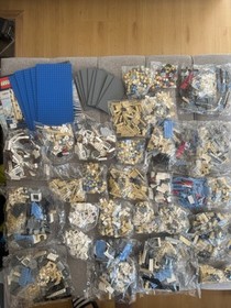 LEGO Creator London Tower Bridge (10214) - 99.5%+ Complete - Sealed Bags (27/28)