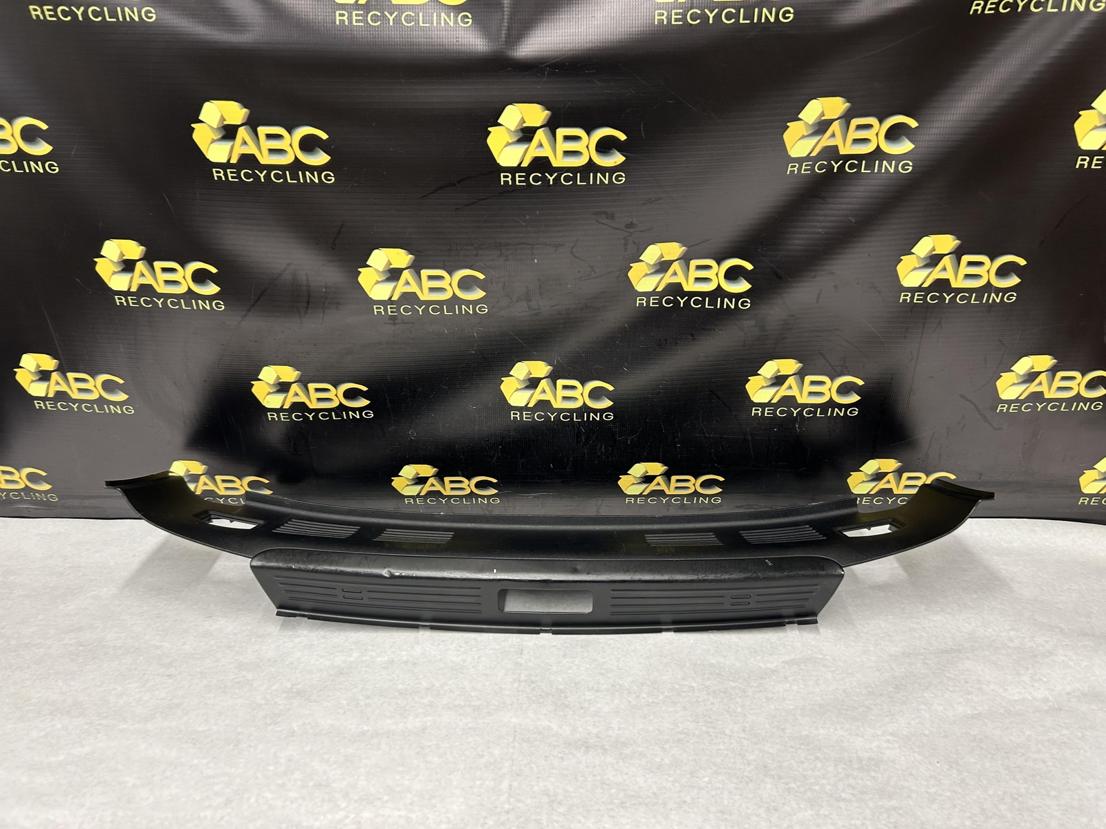 2007 Bentley Flying Spur Trunk Scuff Plate Assembly BENTLEY 07 OEM