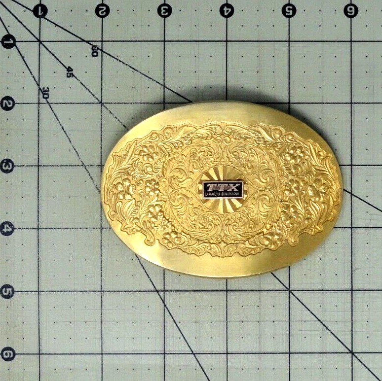 Fivela de cinto promocional TTX Draco ferrovia ornamentada Western Scroll vintage Terryberry.NOX788 - Imagem 3 de 4