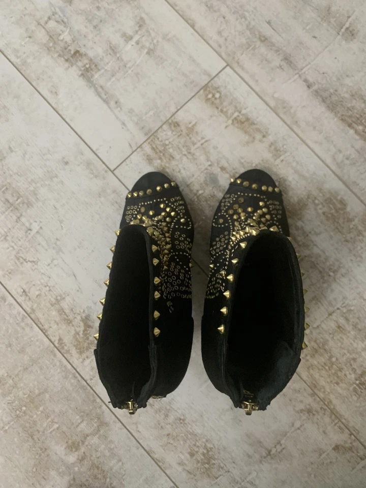 Botines de salón Zara dorados con puntera abierta estilo callejero Foto 4 de 4