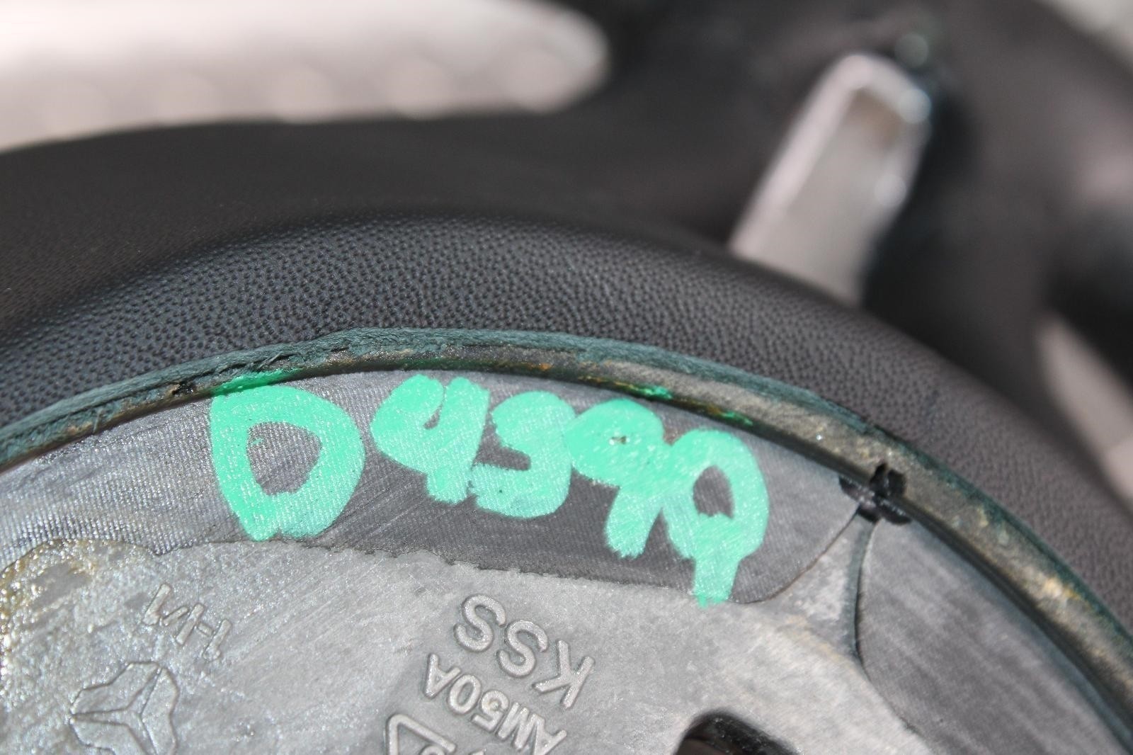 17-20 Levante *WORN* Black Leather Driver Column Steering Wheel Assembly OEM WTY